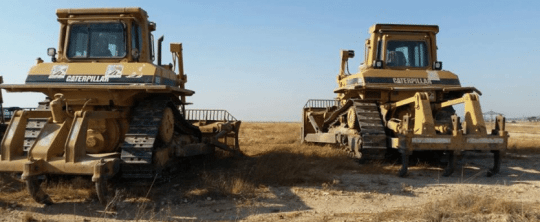 JNF tractors in al-Araqib